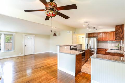 4805 Saint Lynn Ln, Carmichael, CA 95608 photo 8
