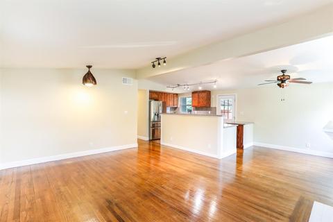 4805 Saint Lynn Ln, Carmichael, CA 95608 photo 6