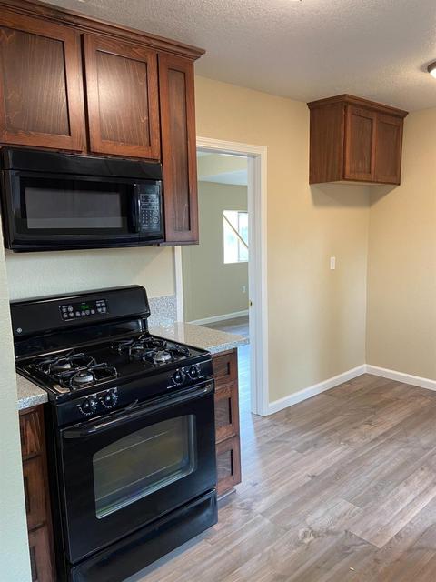 2474 6th St, Hughson, CA 95326 photo 8