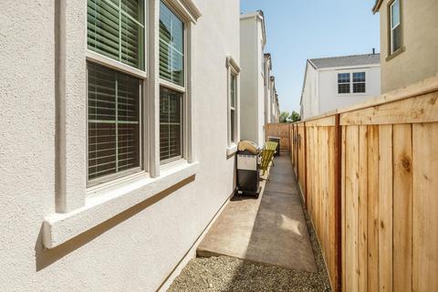 329 Colner Cir, Folsom, CA 95630 photo 23