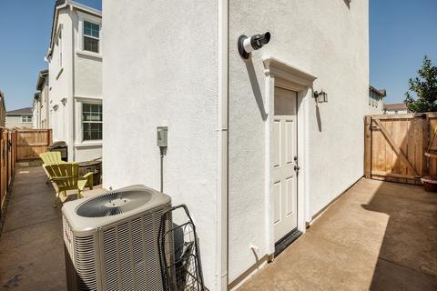 329 Colner Cir, Folsom, CA 95630 photo 24