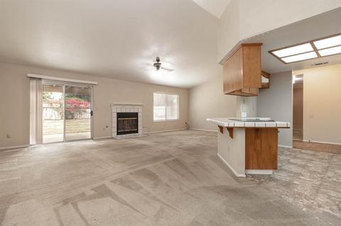 1602 Charlottesville Ln, Ceres, CA 95307 photo 9