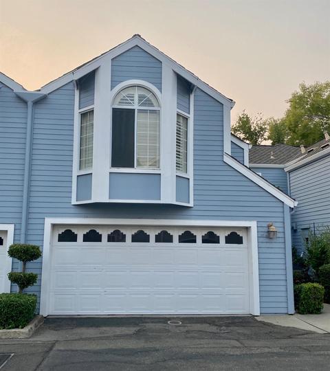 5207 Arden Way, Carmichael, CA 95608 photo 1