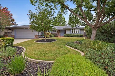 4413 Northampton Dr, Carmichael, CA 95608 photo 4