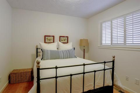 4413 Northampton Dr, Carmichael, CA 95608 photo 20