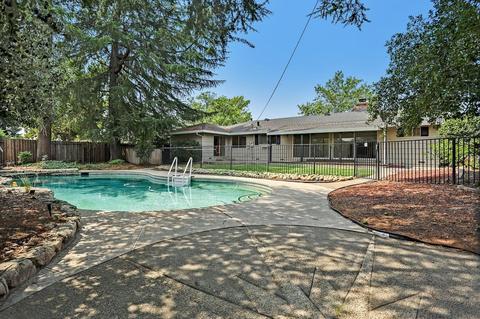 4734 Wilmer St, Carmichael, CA 95608 photo 3