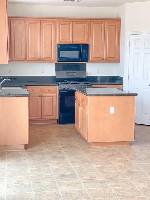 9391 Vintner Cir, Patterson, CA 95363 photo 10
