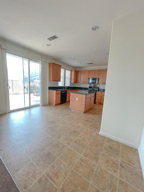 9391 Vintner Cir, Patterson, CA 95363 photo 12