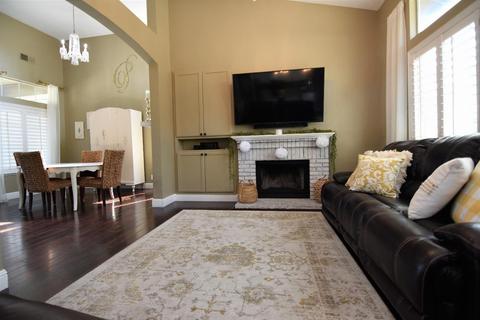 1140 E Springer Dr, Turlock, CA 95382 photo 14