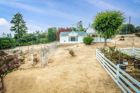12176 Gilham Ct, Grass Valley, CA 95949 photo 5