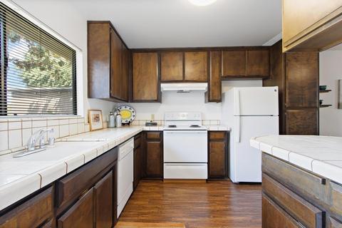 704 Barcelona Ave, Davis, CA 95616 photo 8