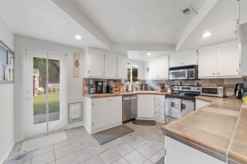 301 Olive St, Wheatland, CA 95692 photo 8