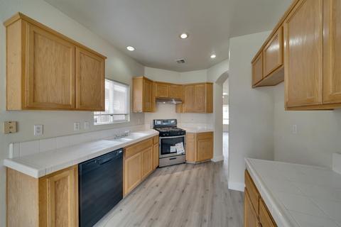 2413 Maestro Way, Modesto, CA 95355 photo 7