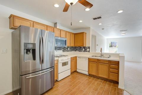 10870 Wethersfield Dr, Mather, CA 95655 photo 4