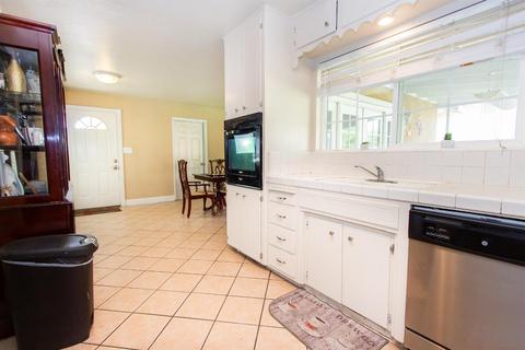 2400 Cheryl Ln, Modesto, CA 95350 photo 8