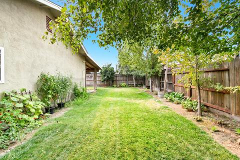 327 Pecan, Ripon, CA 95366 photo 29