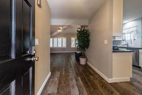1459 Timber Ln, Manteca, CA 95336 photo 3