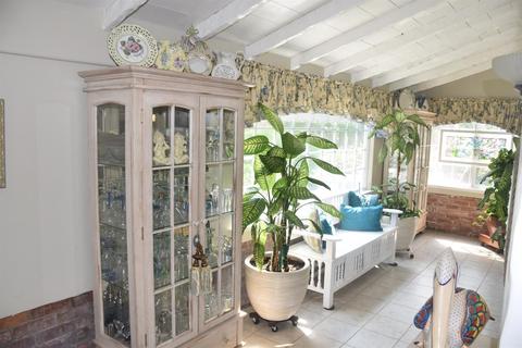 2948 Garfield Ave, Carmichael, CA 95608 photo 3