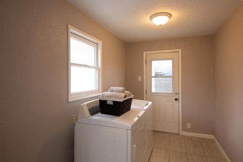 1301 Kurt Ave, Modesto, CA 95350 photo 24