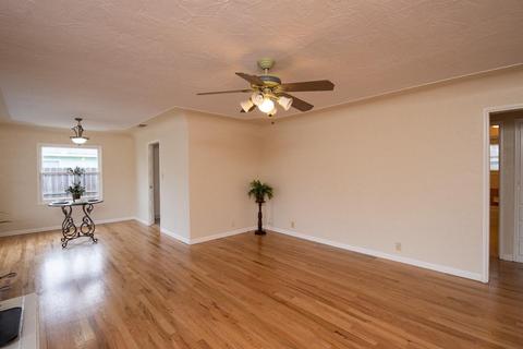 1301 Kurt Ave, Modesto, CA 95350 photo 11