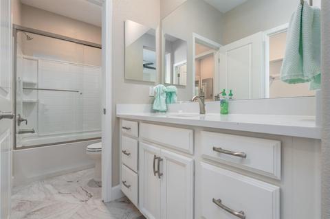 1046 Lavender St, Manteca, CA 95337 photo 8