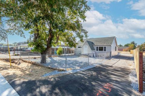 1664 7th Ave, Olivehurst, CA 95961 photo 2