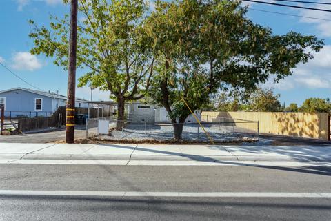 1664 7th Ave, Olivehurst, CA 95961 photo 1
