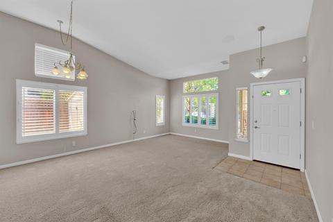 1424 Eligio Ln, Davis, CA 95618 photo 5