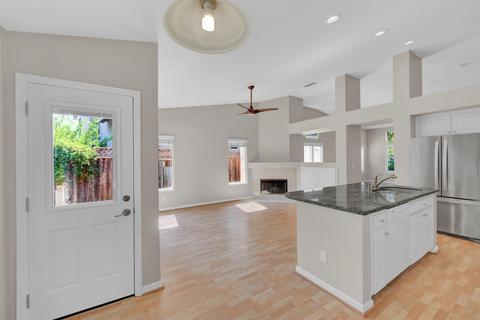 1424 Eligio Ln, Davis, CA 95618 photo 9
