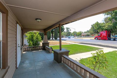 624 2nd St, Modesto, CA 95351 photo 3