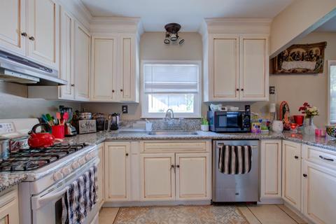 835 S Washington St, Lodi, CA 95240 photo 16
