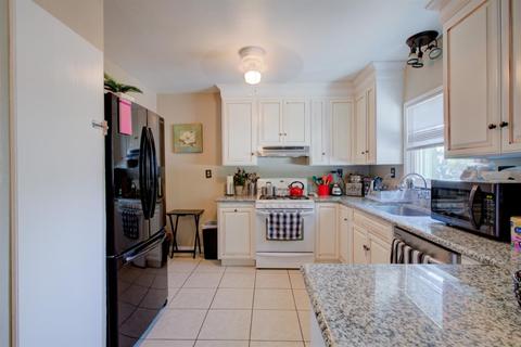 835 S Washington St, Lodi, CA 95240 photo 14