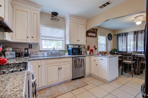 835 S Washington St, Lodi, CA 95240 photo 15