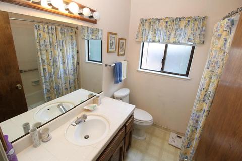 5957 Adana Cir, Carmichael, CA 95608 photo 20