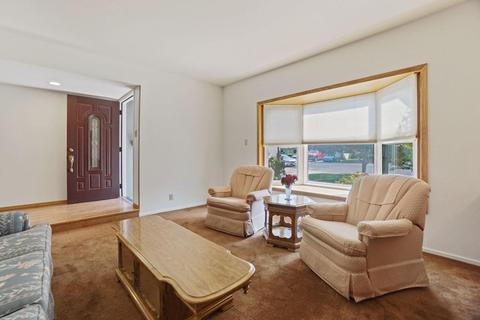 35 S Cambridge Dr, Lodi, CA 95242 photo 6