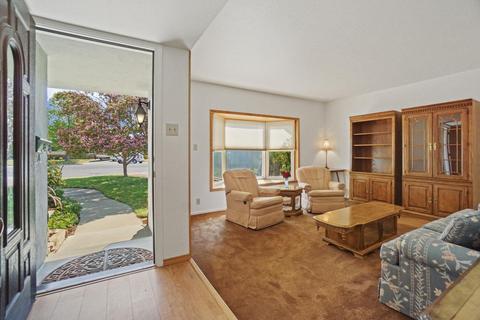 35 S Cambridge Dr, Lodi, CA 95242 photo 5