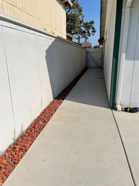 1316 Cape Cod, Modesto, CA 95358 photo 6