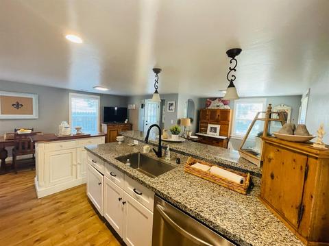 518 S Locust Ave, Ripon, CA 95366 photo 11
