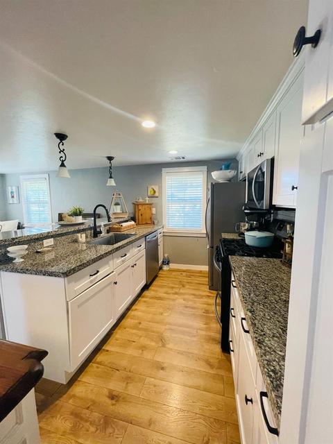 518 S Locust Ave, Ripon, CA 95366 photo 9