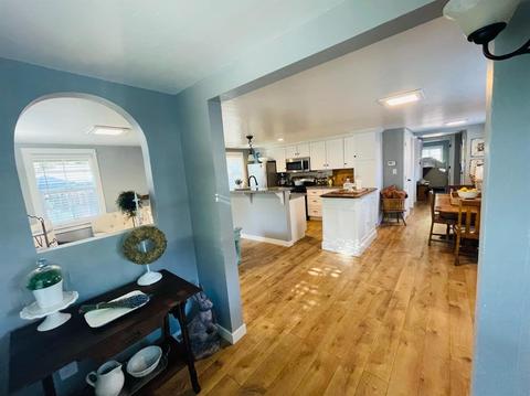 518 S Locust Ave, Ripon, CA 95366 photo 5