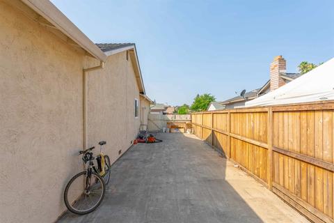 7828 Gull Way, Antelope, CA 95843 photo 28