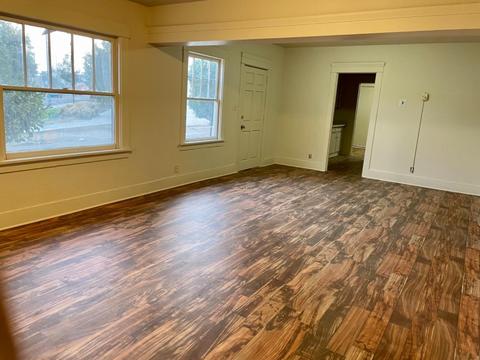 1011 S Madison St, Modesto, CA 95351 photo 4