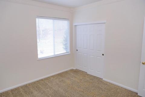 128 Larkin Cir, Folsom, CA 95630 photo 21