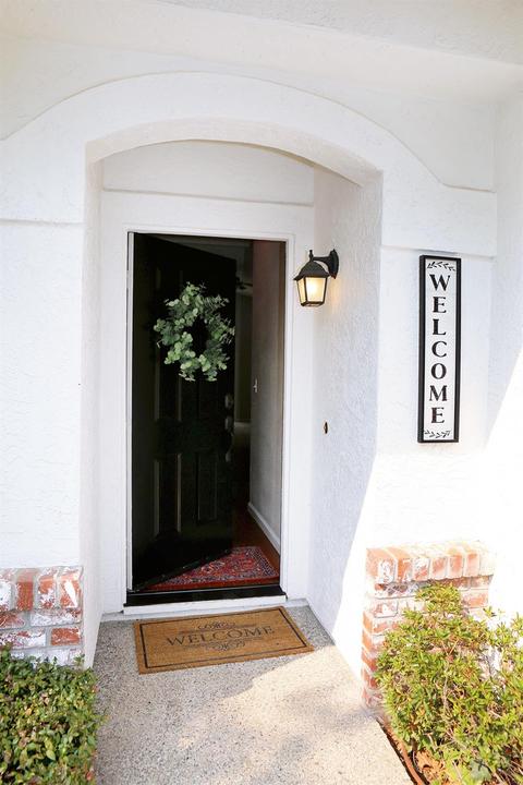 128 Larkin Cir, Folsom, CA 95630 photo 4
