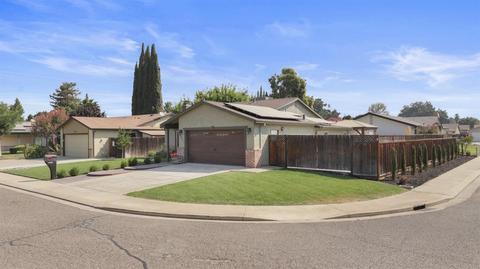 552 Denise Dr, Ripon, CA 95366 photo 3