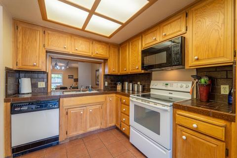 270 W Rumble Rd #C, Modesto, CA 95350 photo 4
