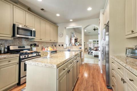 1245 Lakeshore Dr, Lodi, CA 95242 photo 9