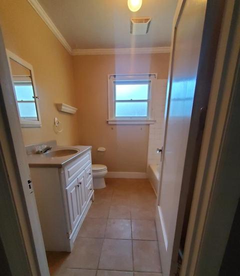 704 Laurel Ave, Gustine, CA 95322 photo 9