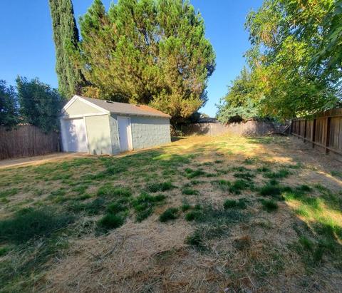 704 Laurel Ave, Gustine, CA 95322 photo 12