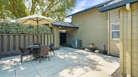 2425 E Orangeburg Ave, Modesto, CA 95355 photo 5